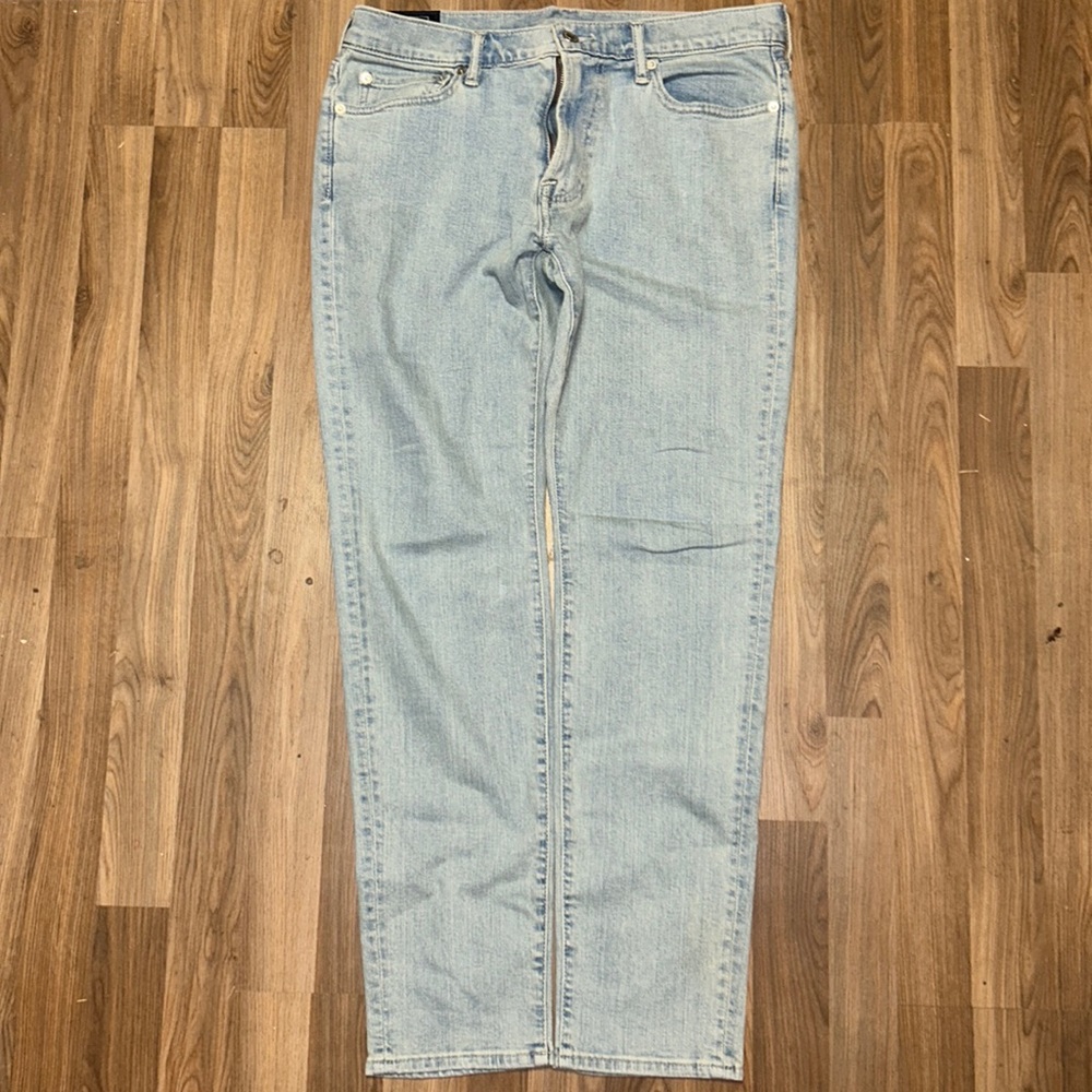 A&F Felix Super Skinny Jeans. Light blue, size 32x30